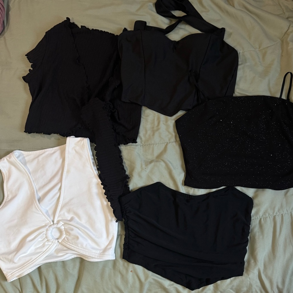Black and white cropped going out tops bundle!